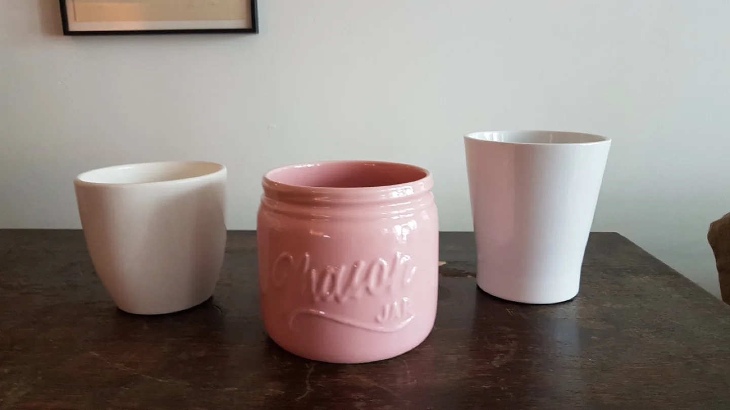 Pink Ceramic Pot & White Ceramic Pots image indicator(4)