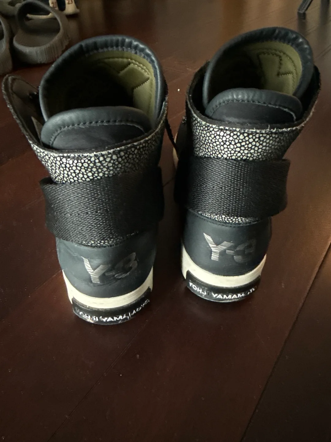 Y-3 Yohji Yamamoto High Top Sneakers image indicator(4)