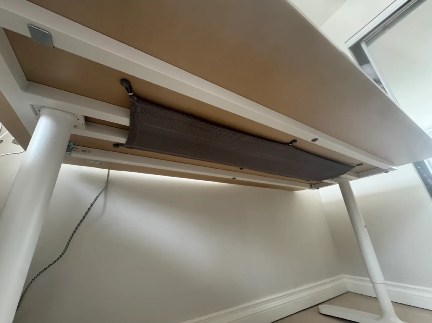 Ikea Bekant Desk image indicator(2)