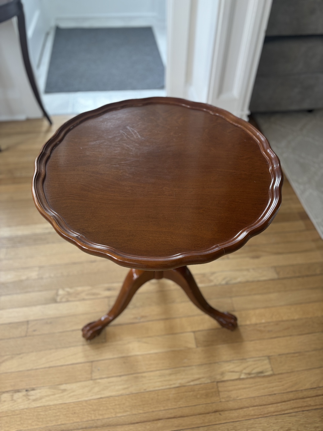 Vintage Bombay Company Round Wooden Side Table - photo 2