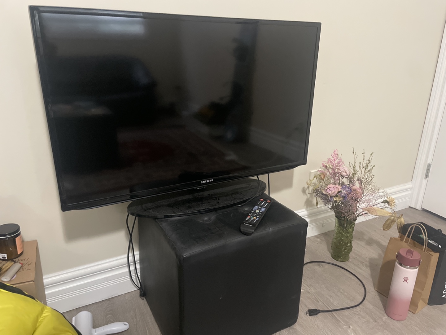Samsung 32-inch LED HDTV - photo 2