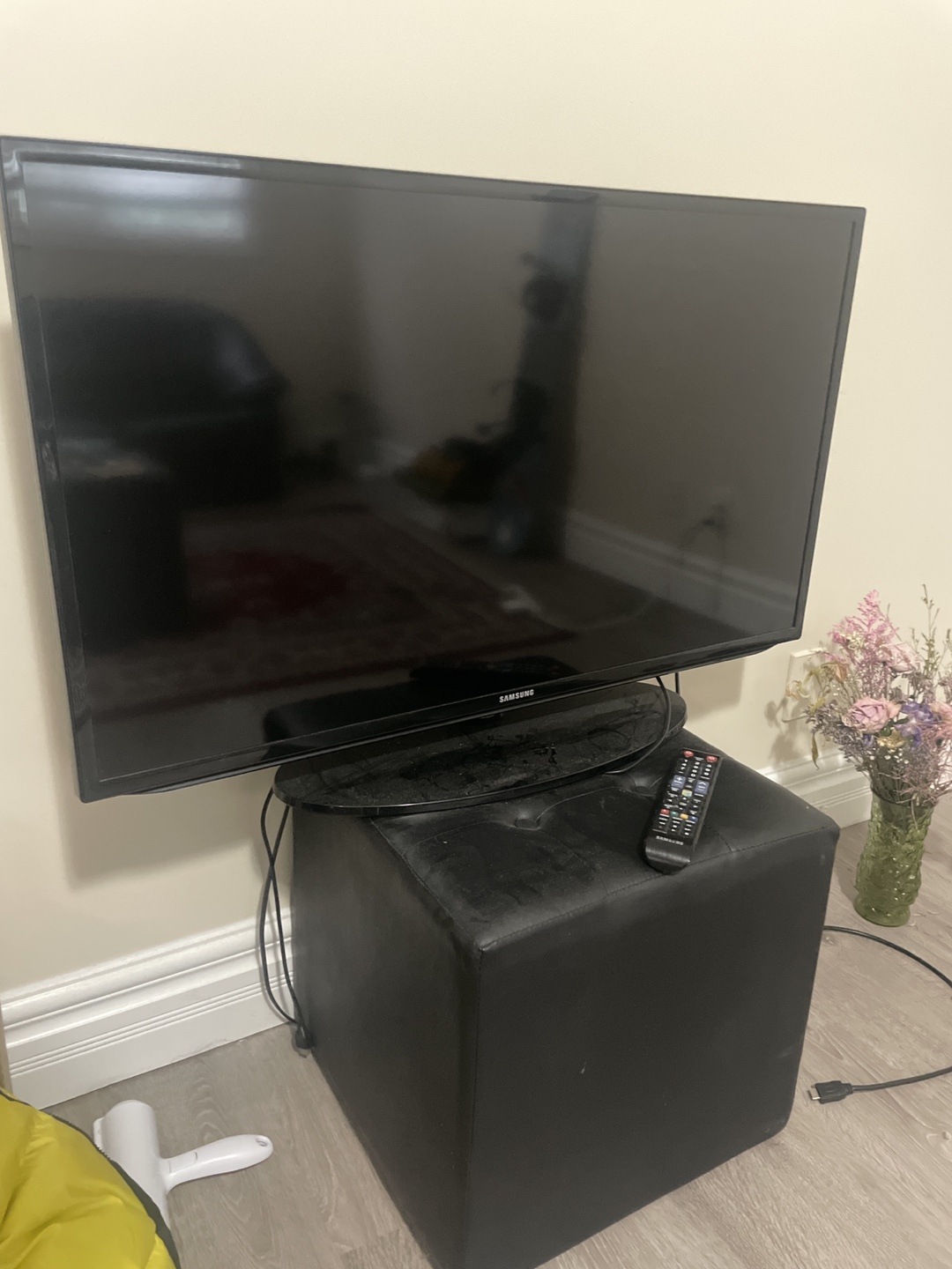 Samsung 32-inch LED HDTV