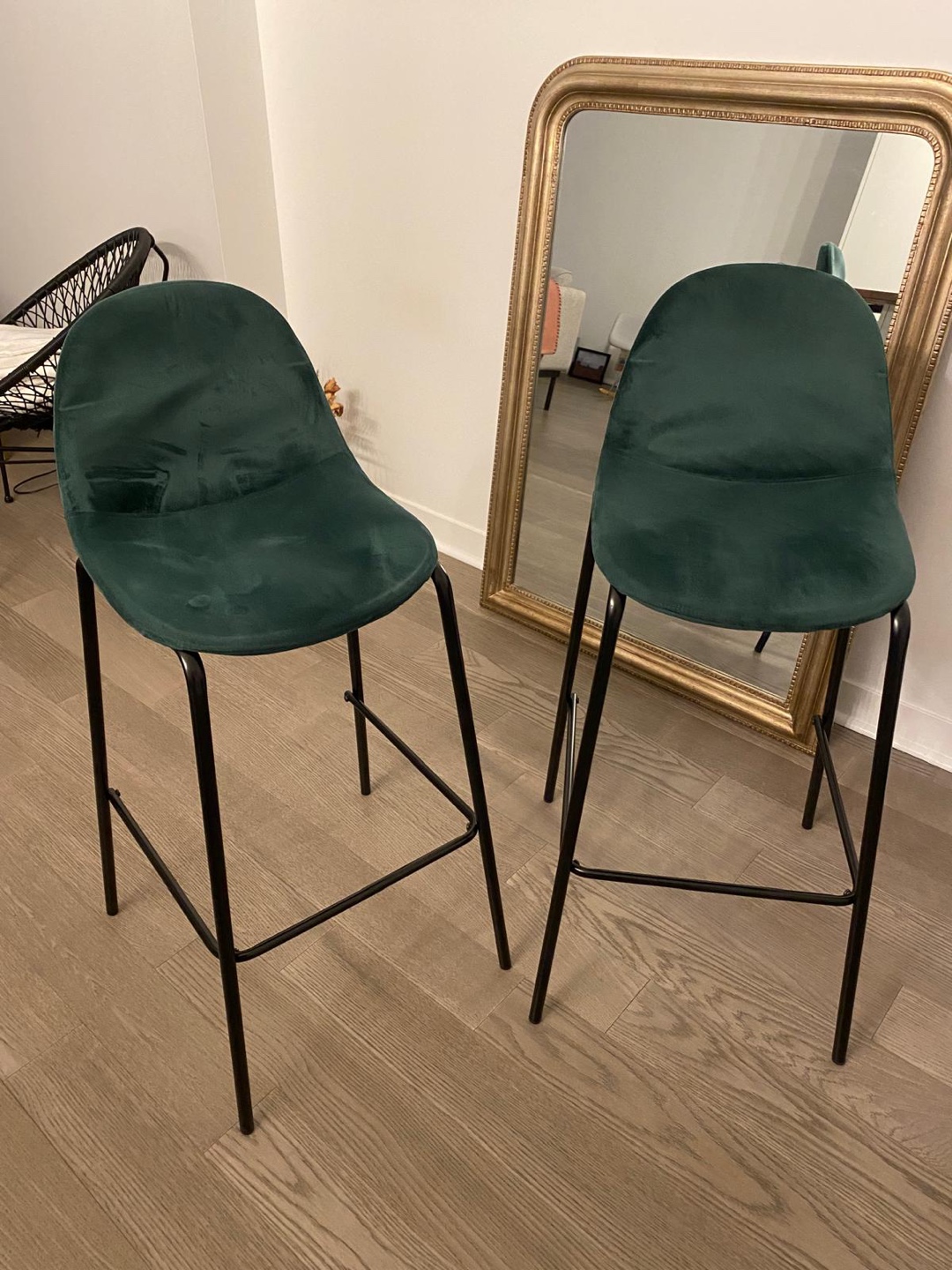 4 Bar Stools - Green velvet Black Metal Legs - photo 2