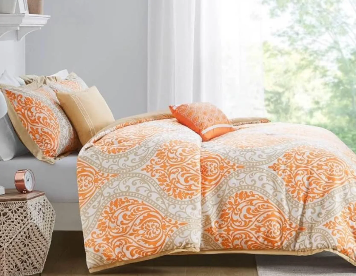 5 Piece Comforter Set - Full Size, Like New image indicator(2)