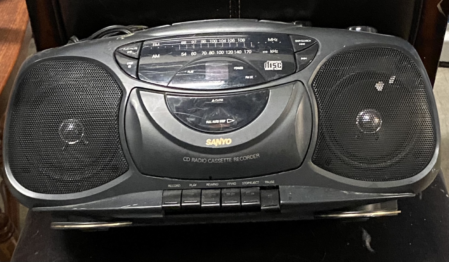 Vintage Sanyo CD Radio Cassette Recorder Boombox - photo 2