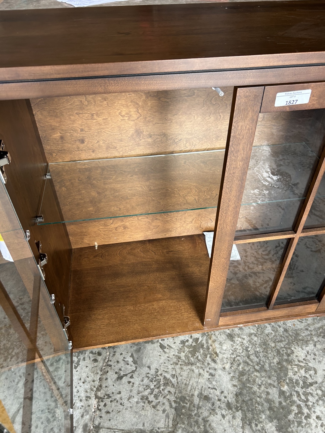 Wooden display cabinet with glass doors - photo 3