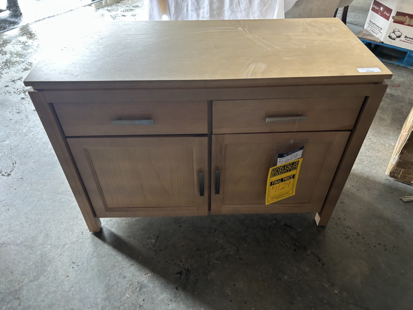 Wooden Buffet/Sideboard with Drawers and Cabinets