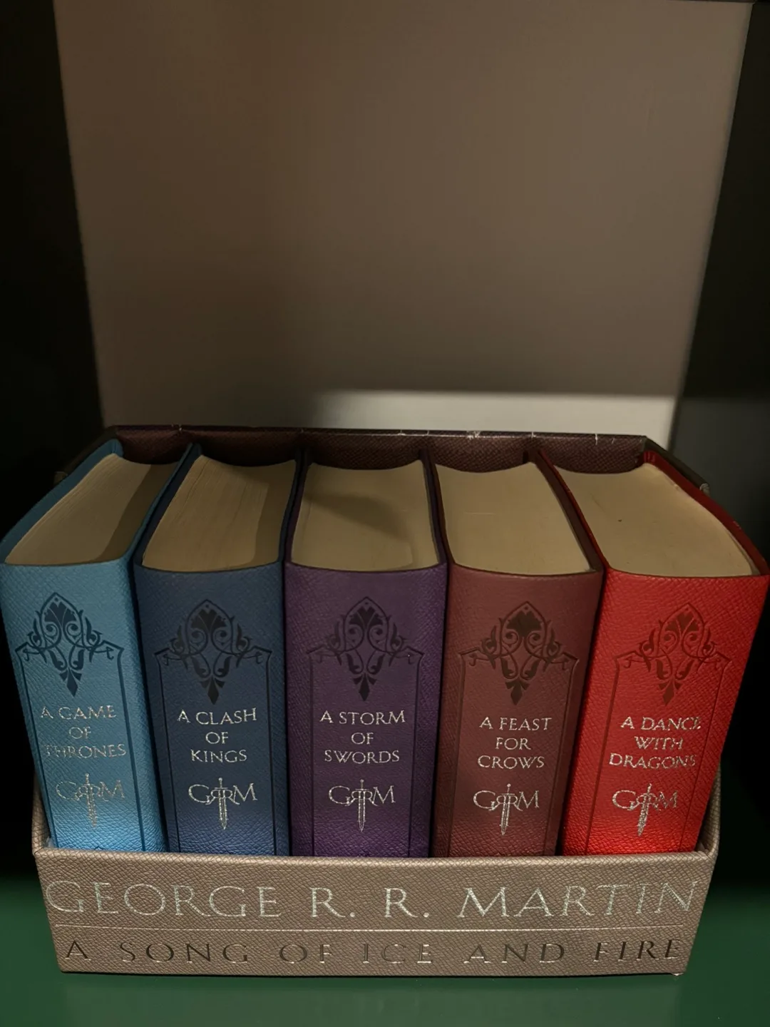 A Song of Ice and Fire boxed set image indicator(2)