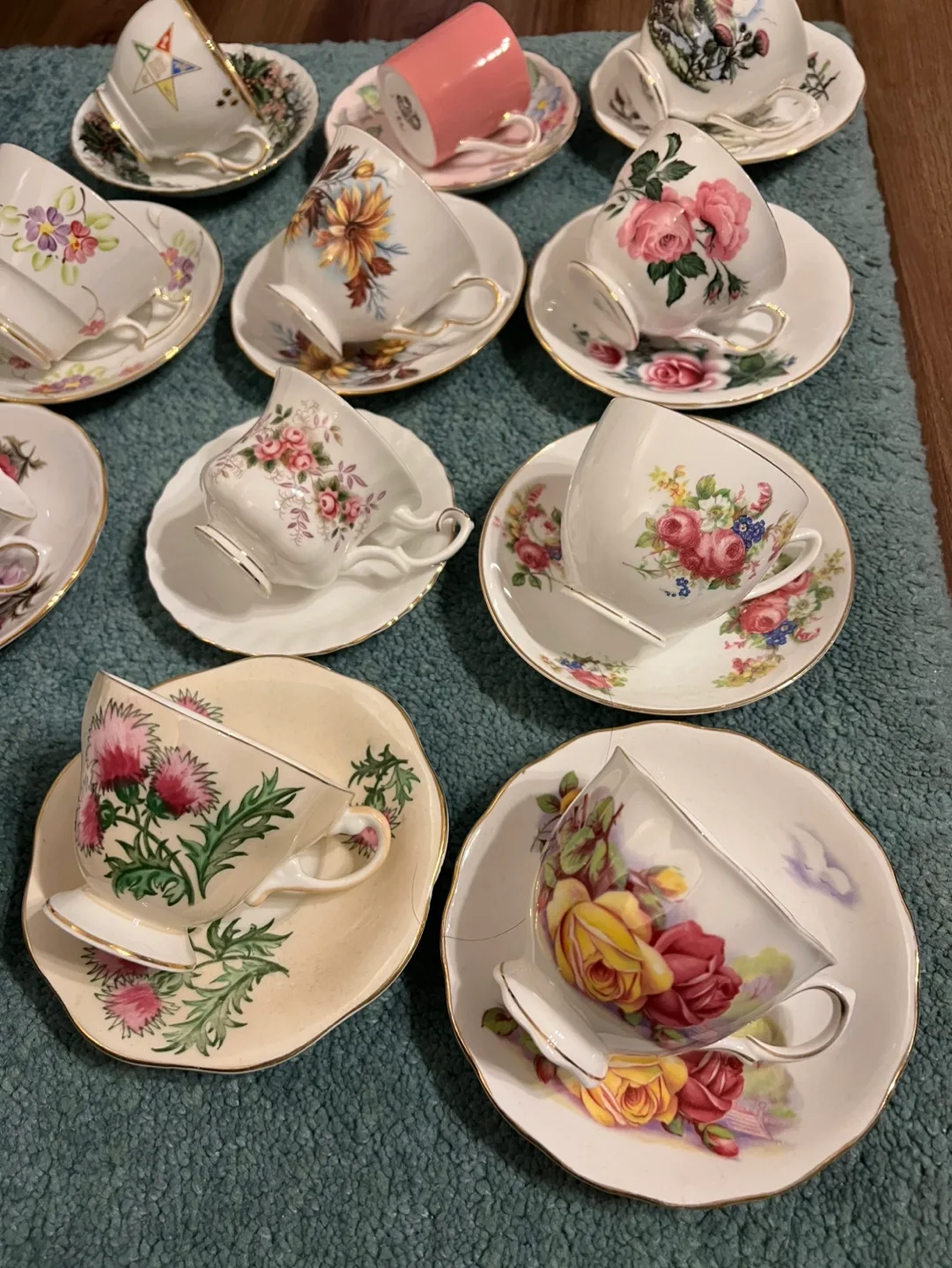 Assorted of Vintage Teacups and Saucers image indicator(3)