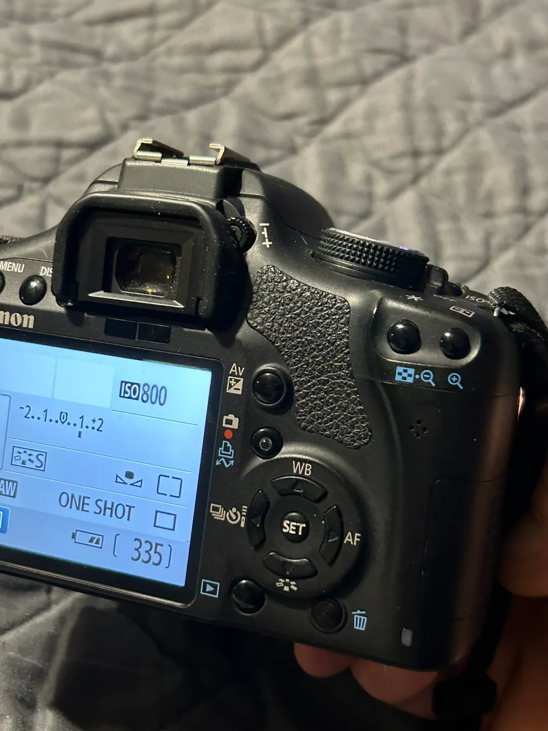 Canon EOS Rebel T1i Digital Camera EF-S 18-55mm Zoom Lens image indicator(8)