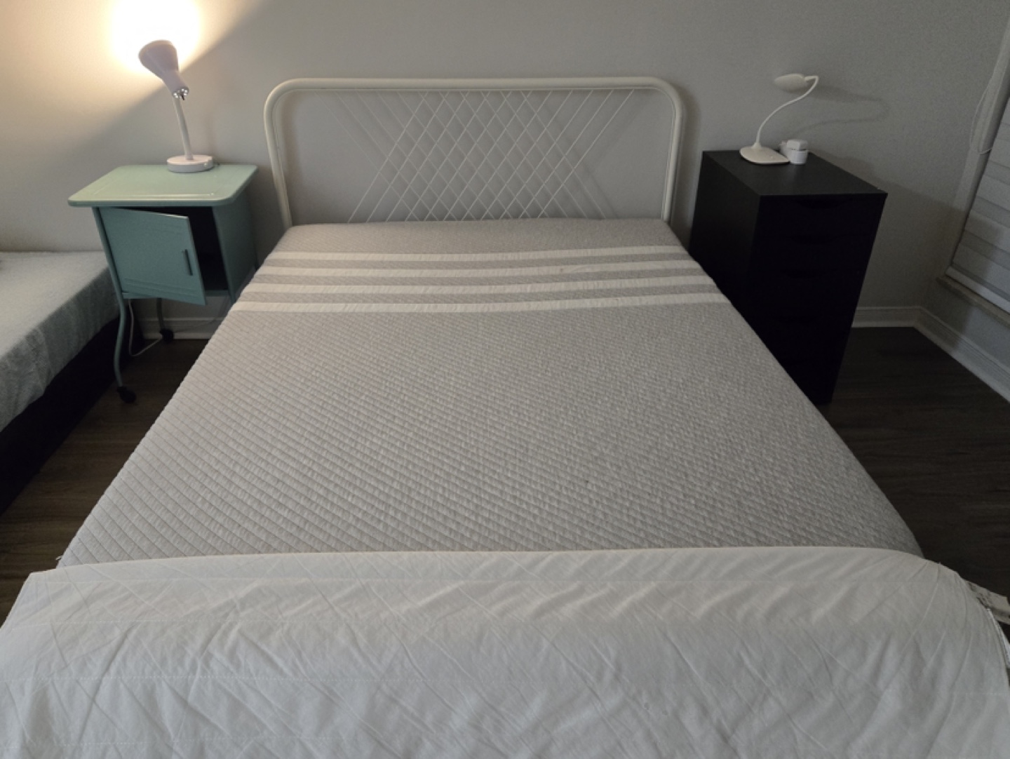 Leesa Full memory form Mattress