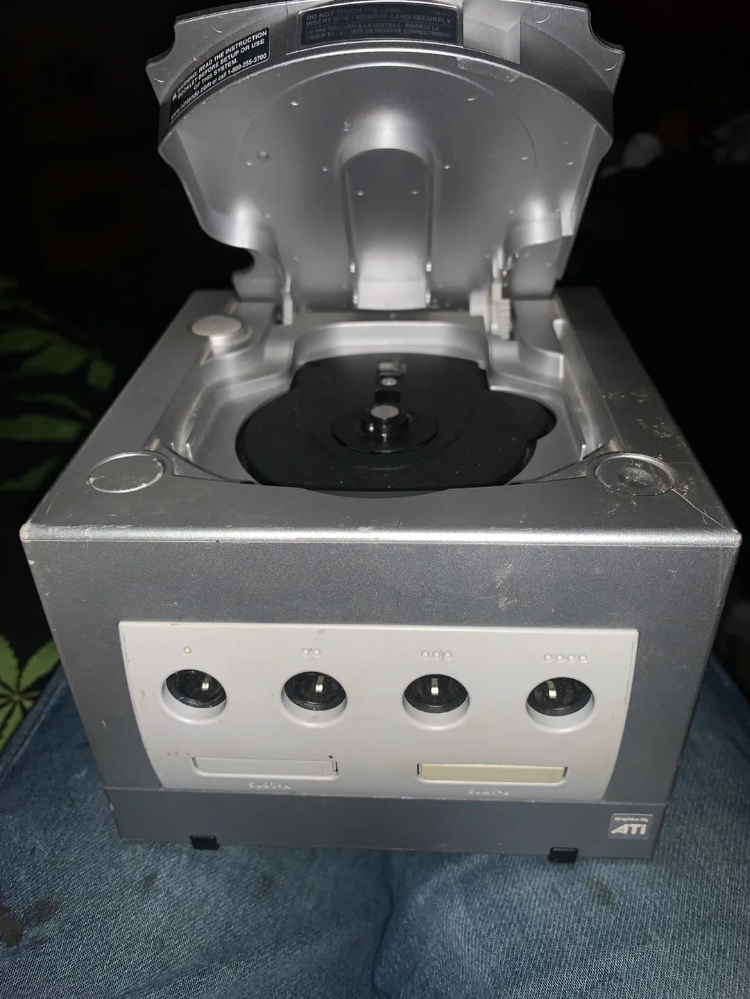 Nintendo GameCube Console - Silver image indicator(2)
