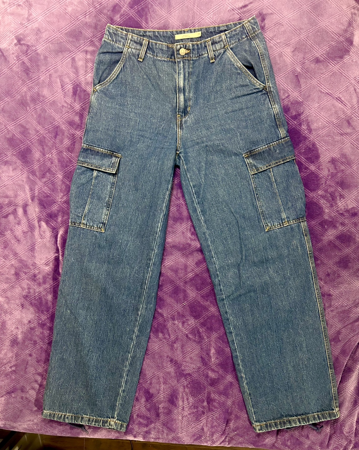 Levy’s 94 Baggy Cargo Jeans