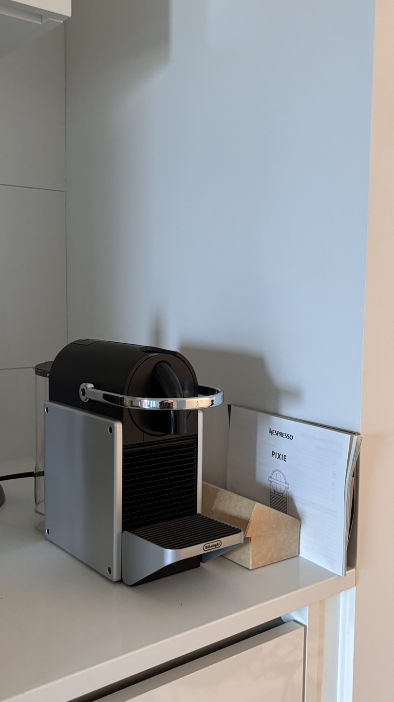 Nespresso Original Espresso Machine (w capsules, brand new)