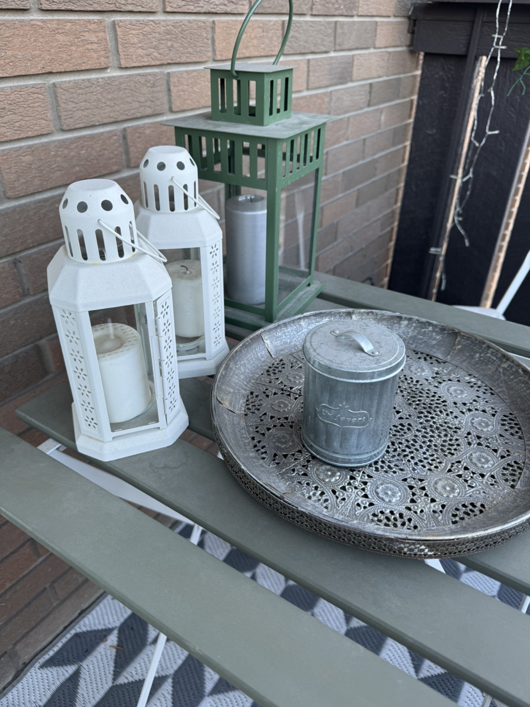 Balcony furniture set with decor - photo 3