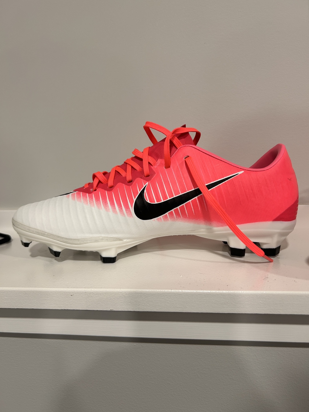 Nike Mercurial Vapor 11 Soccer Cleats - Size 10 - photo 3