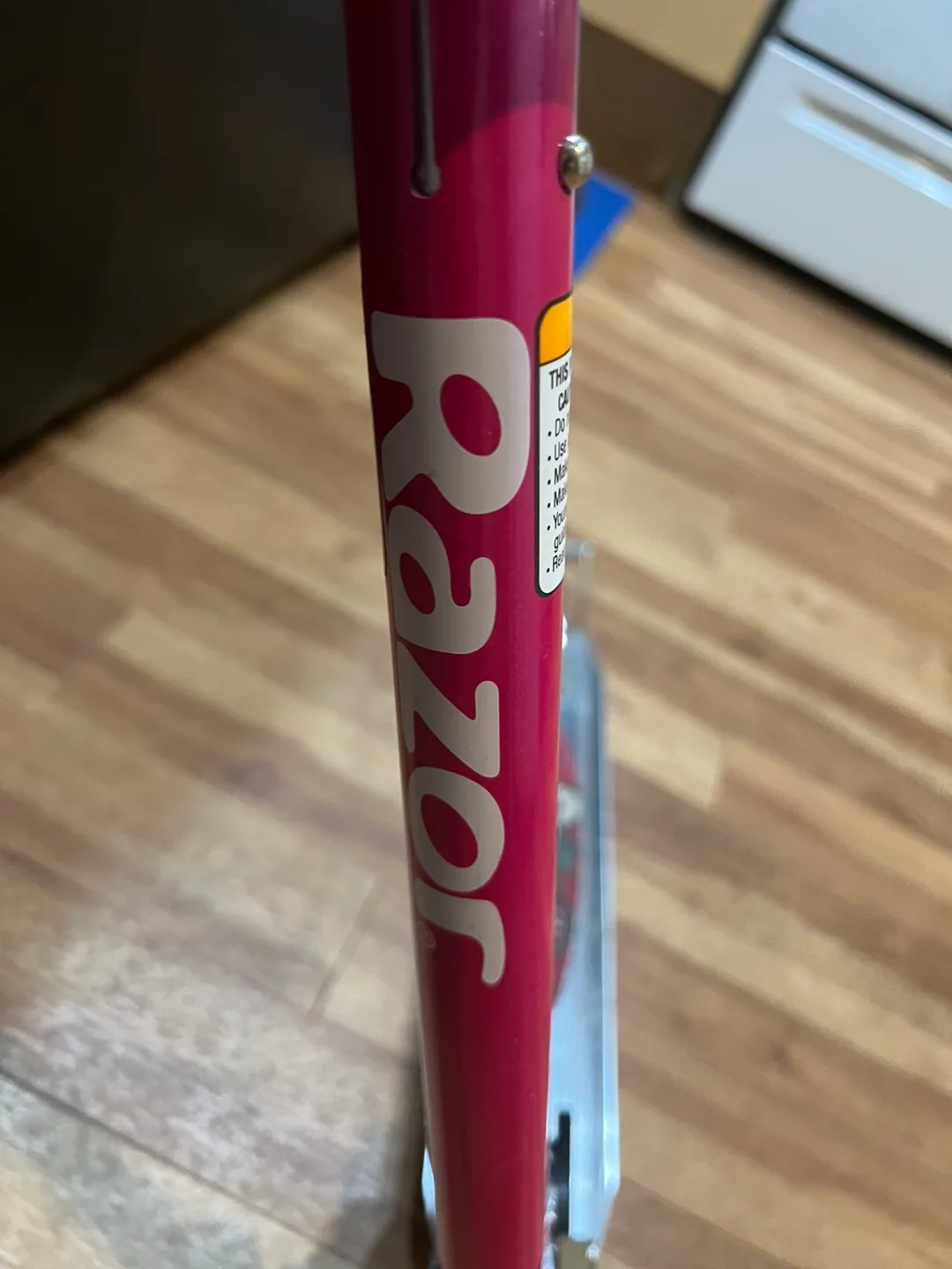Razor Pink Scooter image indicator(2)