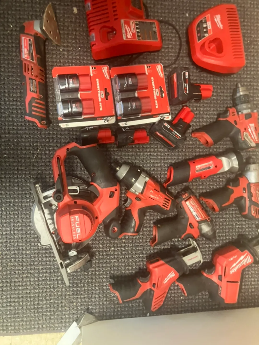 Milwaukee M12 bundle image indicator(3)