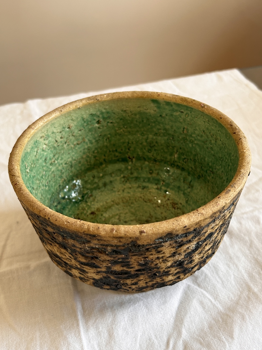Set of Two Mid-Century Modern Ceramic Bowls - photo 5