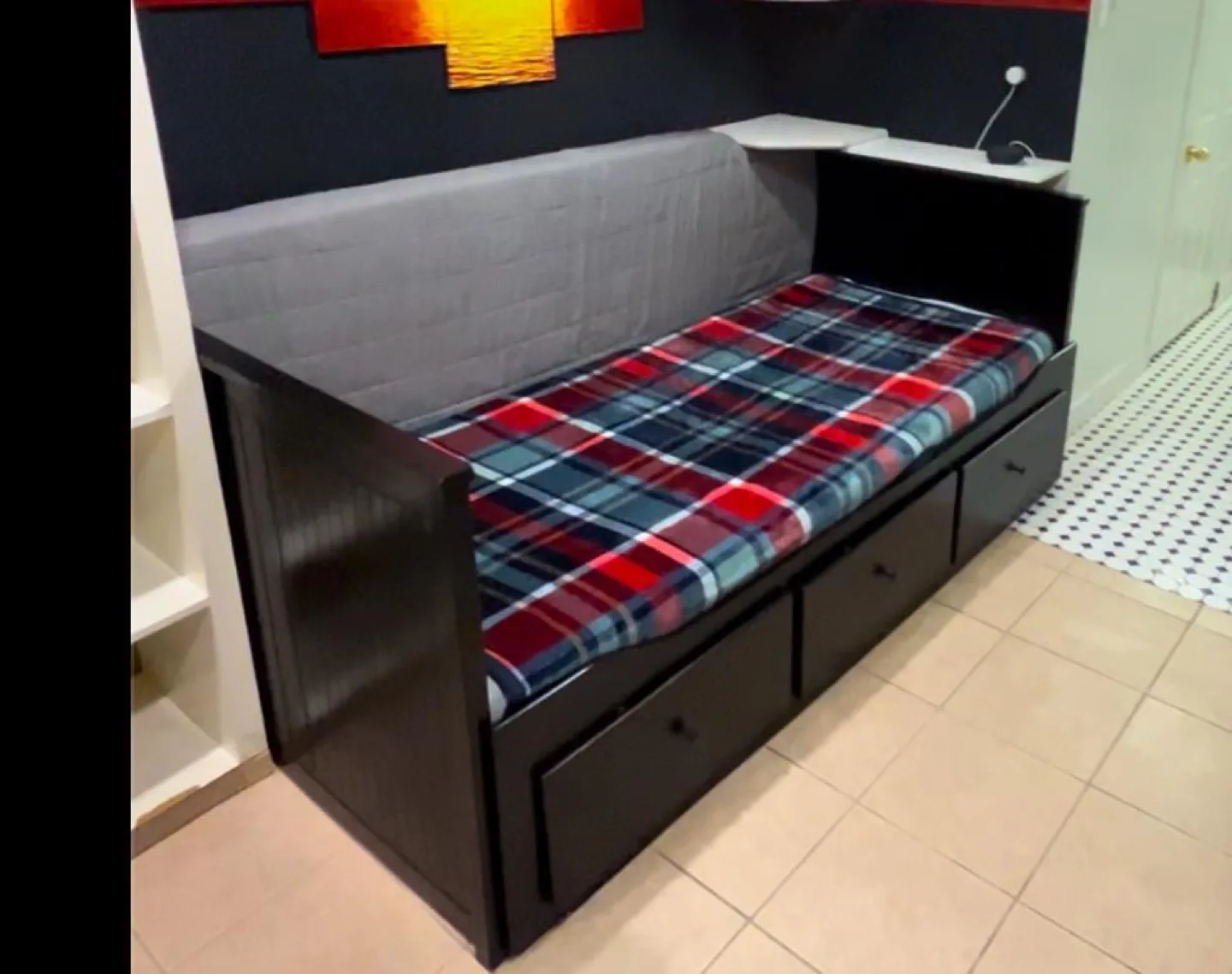 Daybed with Storage thumbnail