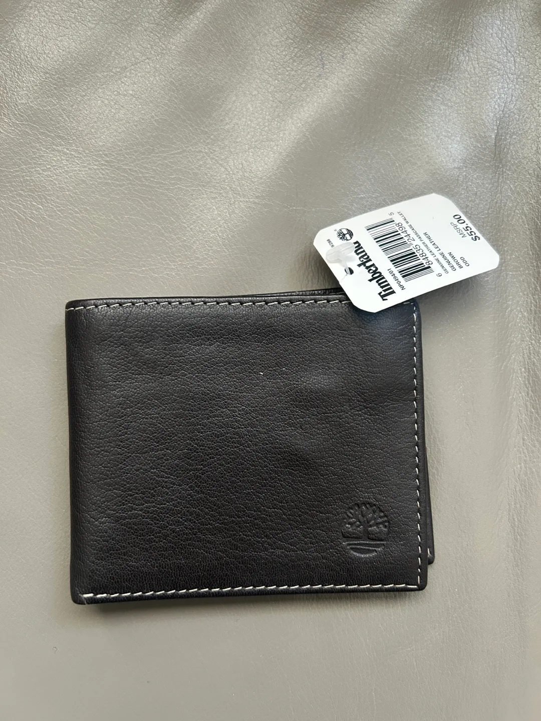 BNWT Timberland Genuine Leather Passcase Wallet - Brown image indicator(6)