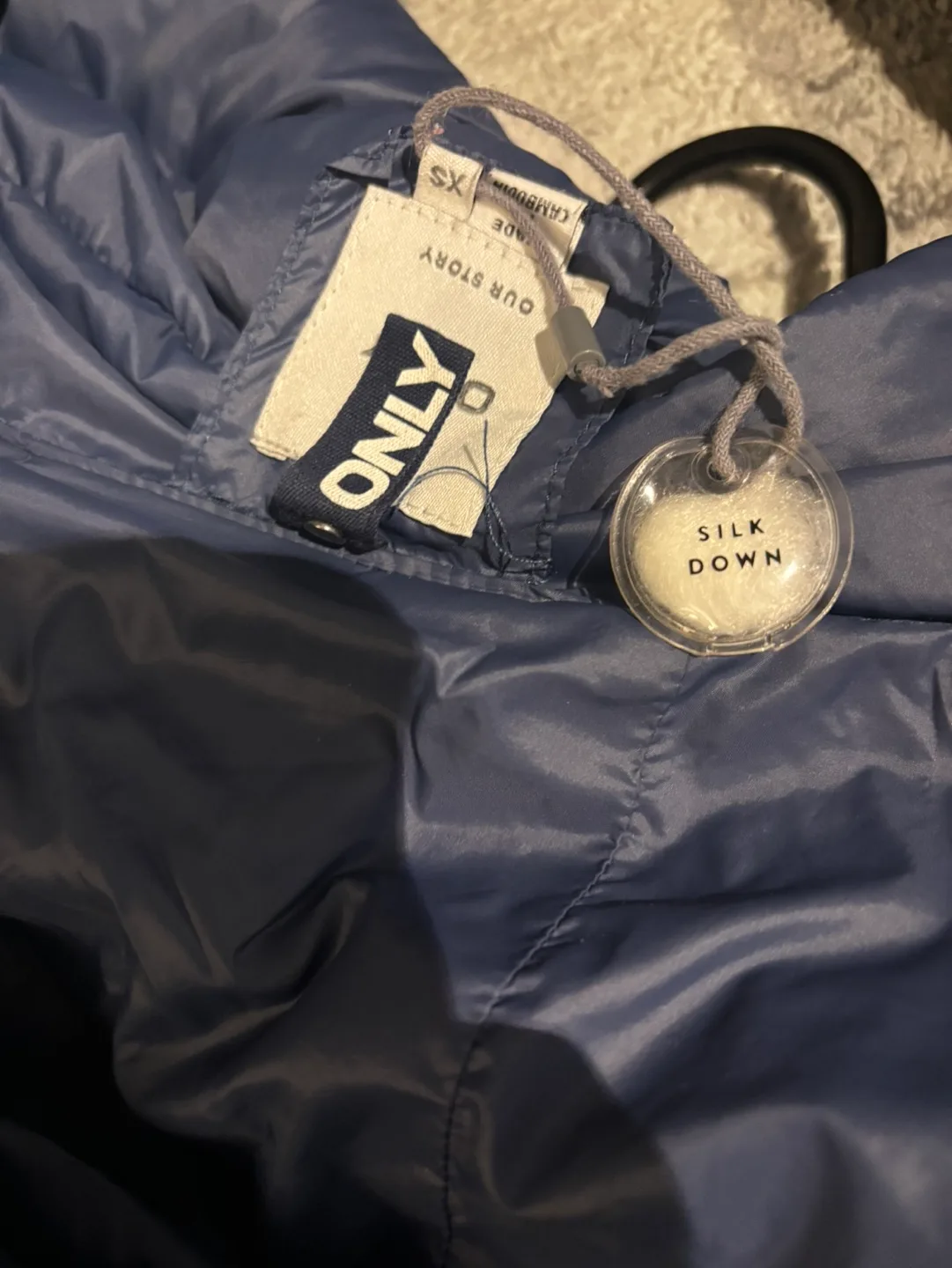 Navy Blue Hooded Puffer Jacket image indicator(3)