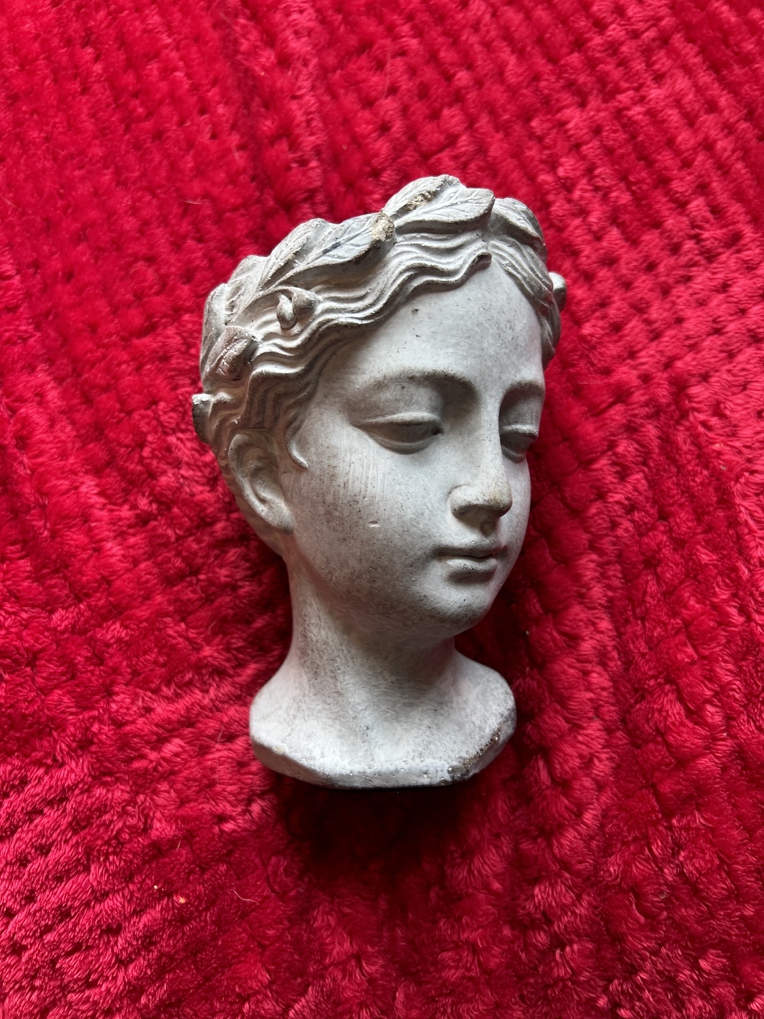 Statue Flower Pot