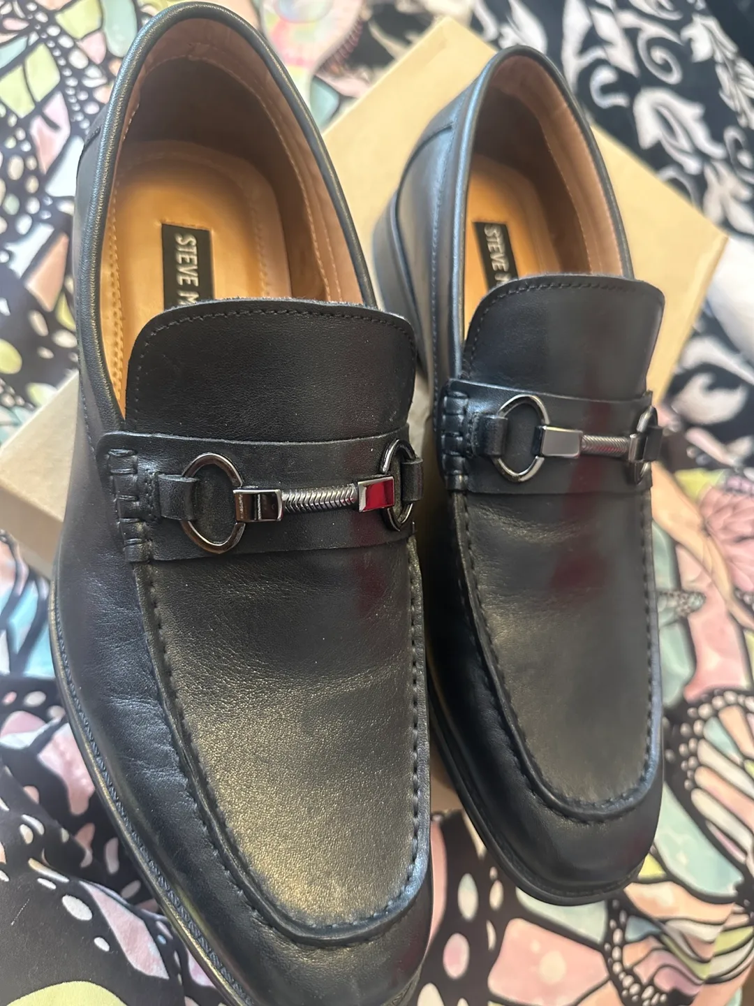 Steve Madden Men's Black Leather Loafers image indicator(2)