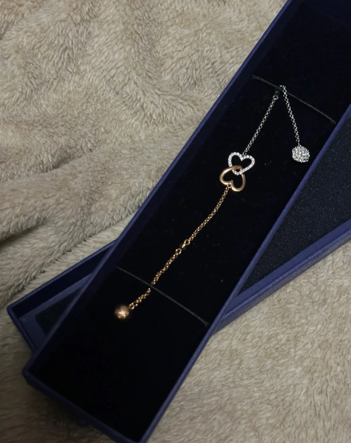 Swarovski bracelet image indicator(3)