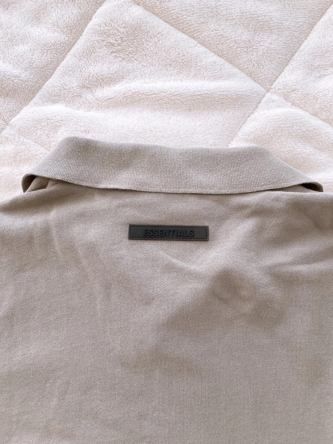 Essentials Fear Of God sweatshirt image indicator(3)