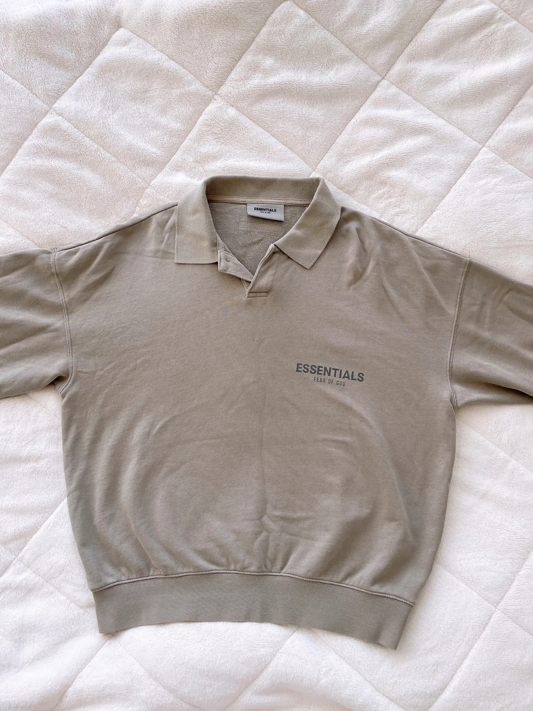 Essentials Fear Of God sweatshirt image indicator(2)