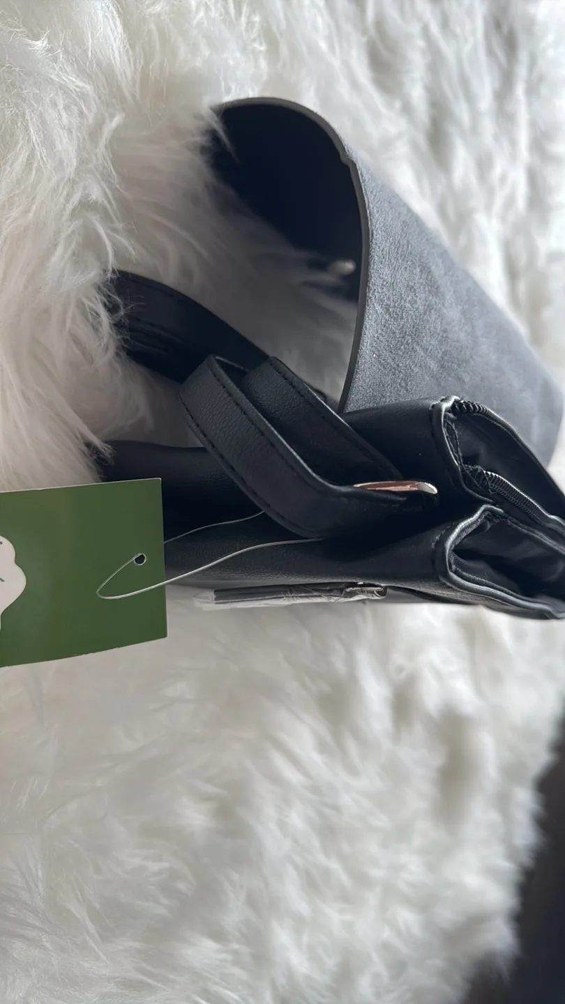 ROOTS 73 Black Crossbody Bag image indicator(4)