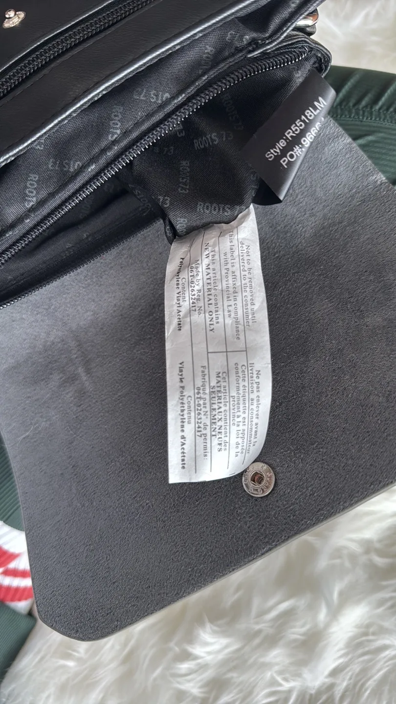 ROOTS 73 Black Crossbody Bag image indicator(8)