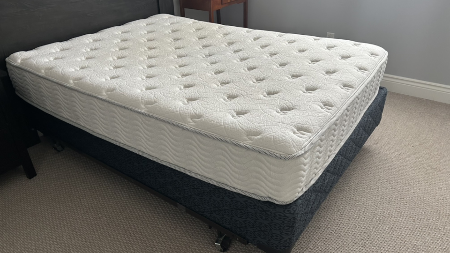 Double mattress and spring box
