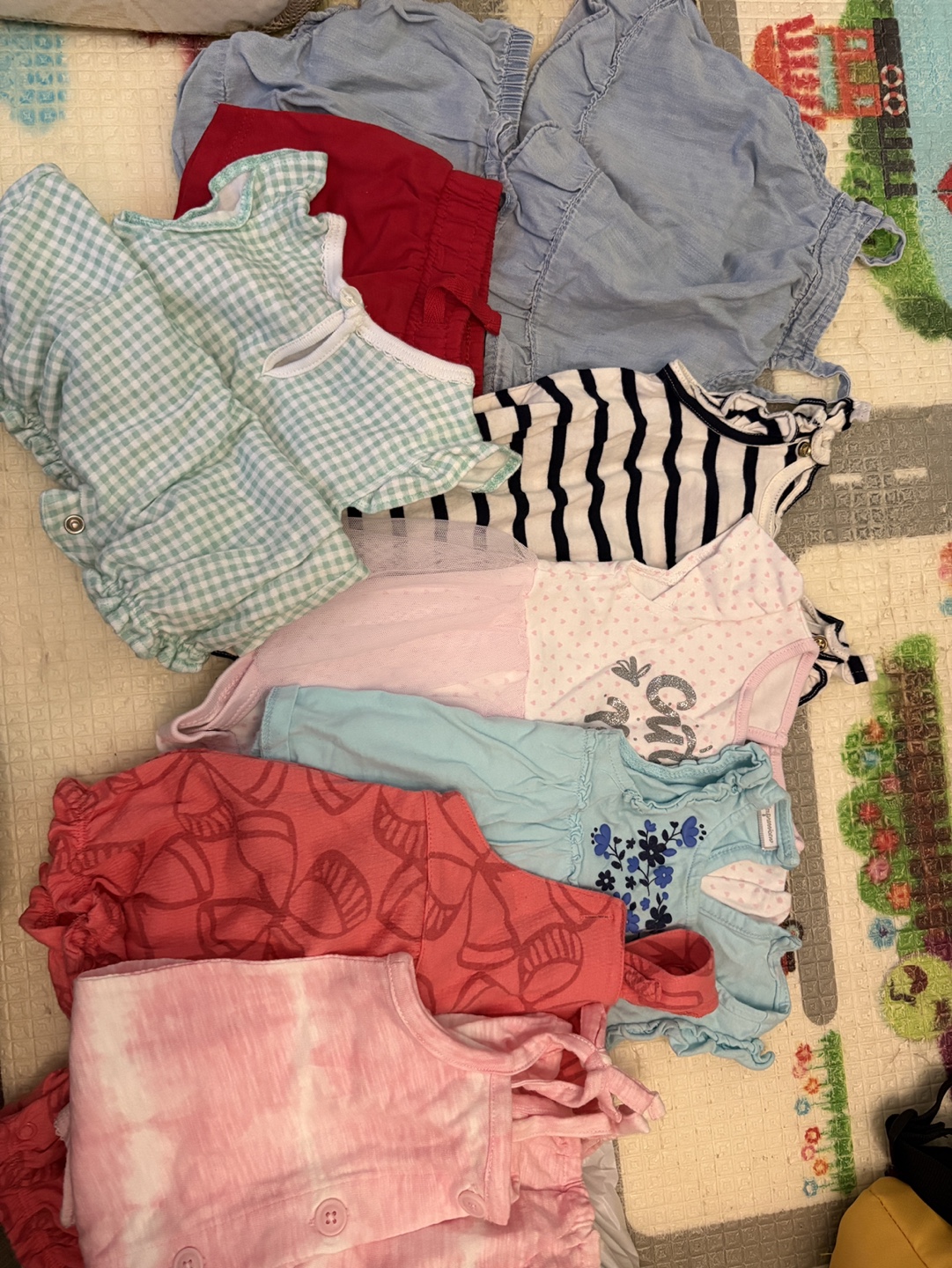Bundle of Baby Girl Clothes 0-6mo (summer) - photo 2