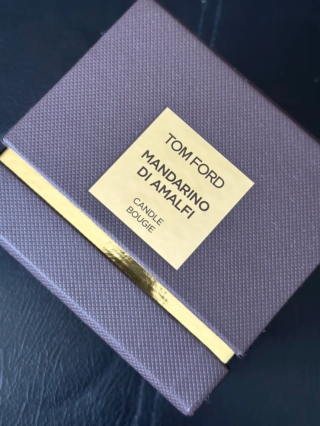 Tom Ford Mandarino di Amalfi Candle image indicator(2)