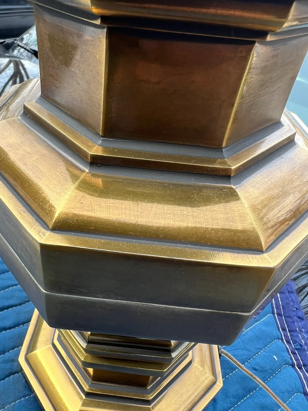 Vintage Brass Table Lamp with Shade image indicator(5)