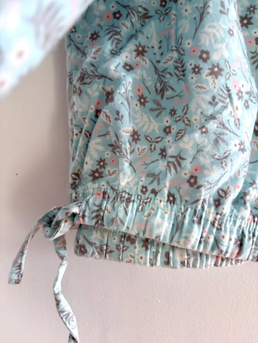 La Vie en Rose Women's Floral PJ set ‼️final sale ‼️ image indicator(3)