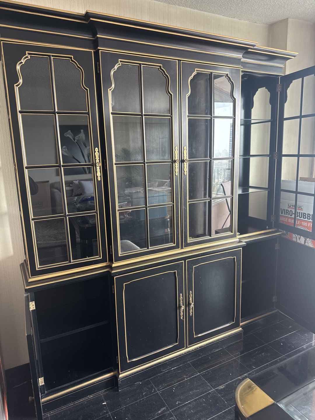 Black and Gold China Cabinet - photo 2
