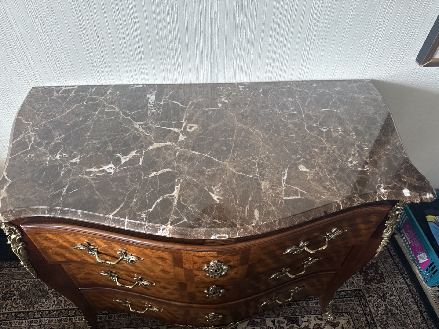 Bellewood Classic Furniture Three Drawer Chest - photo 2