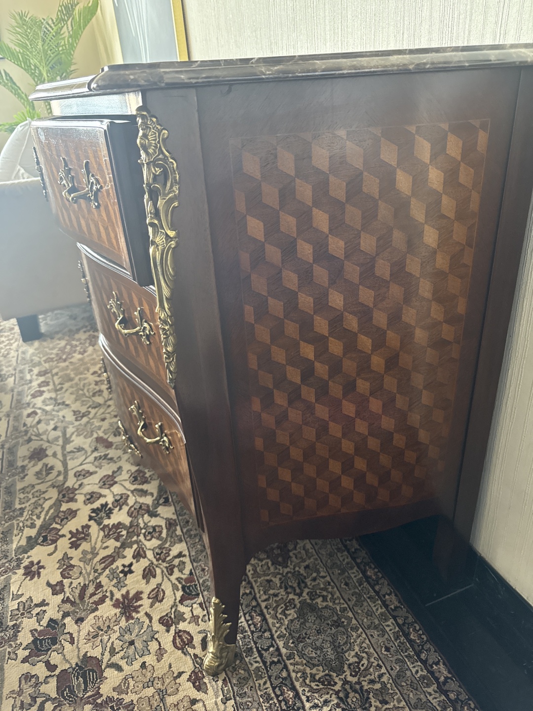 Bellewood Classic Furniture Three Drawer Chest - photo 3