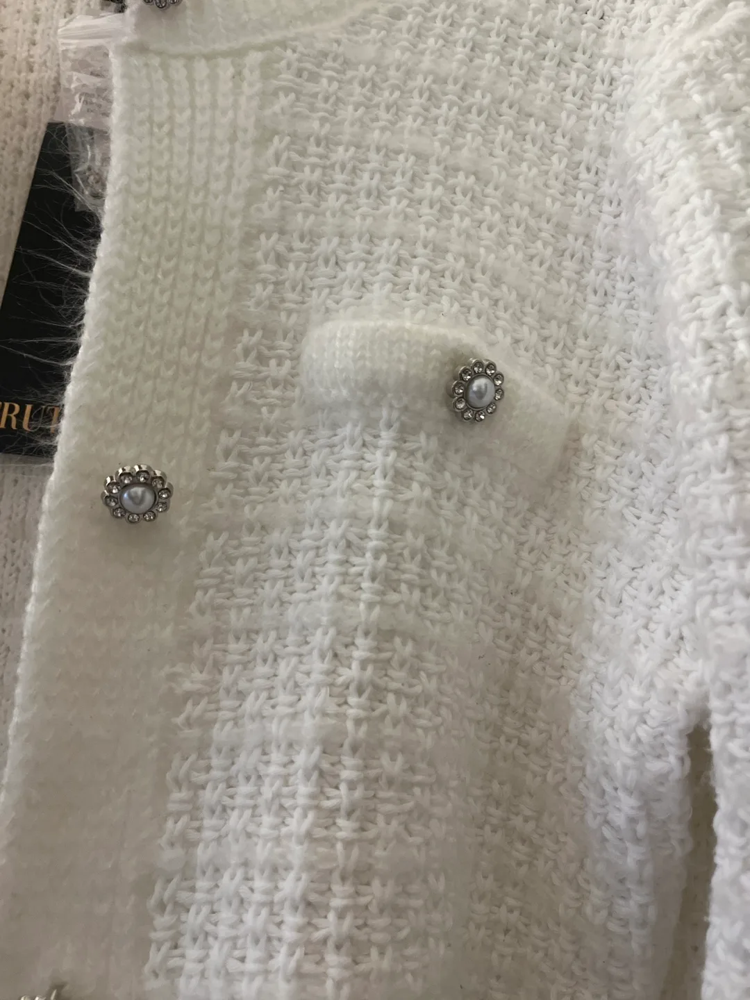 TRUTH by Reiss White Pearl Button Cardigan image indicator(3)