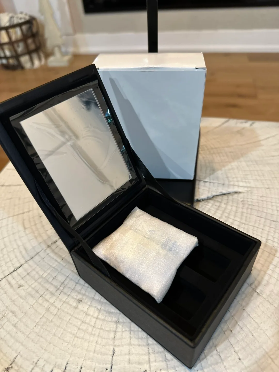 Dior Rouge Dior Lipstick Box image indicator(2)