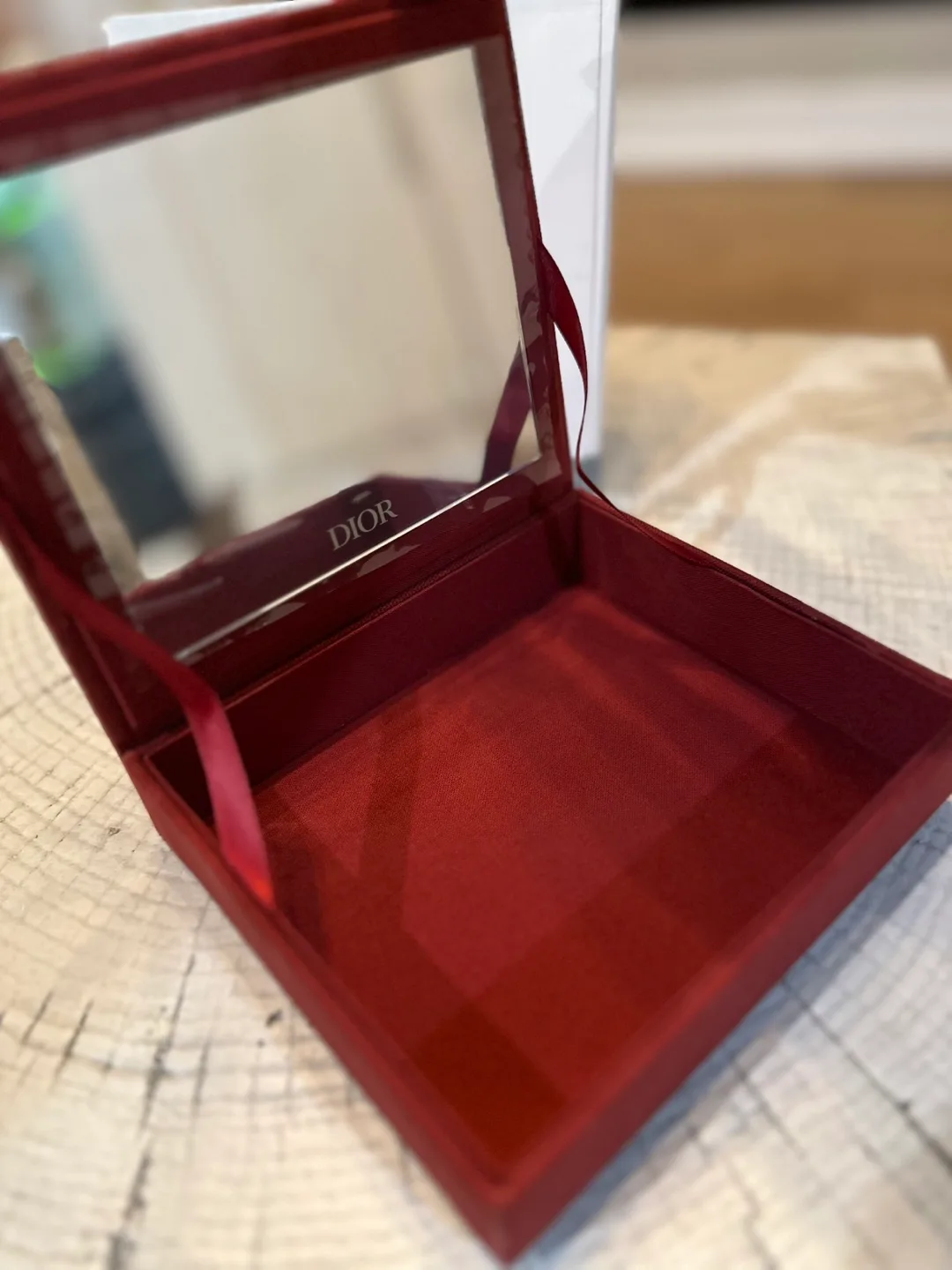 Dior Red Jewellery Box image indicator(4)