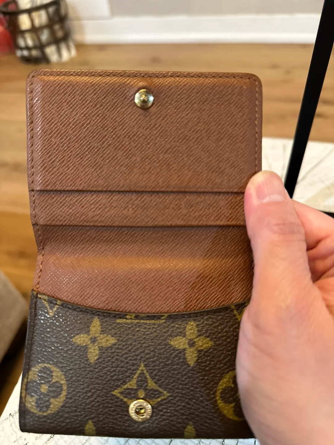 Authentic Louis Vuitton Monogram Canvas Card Holder image indicator(6)