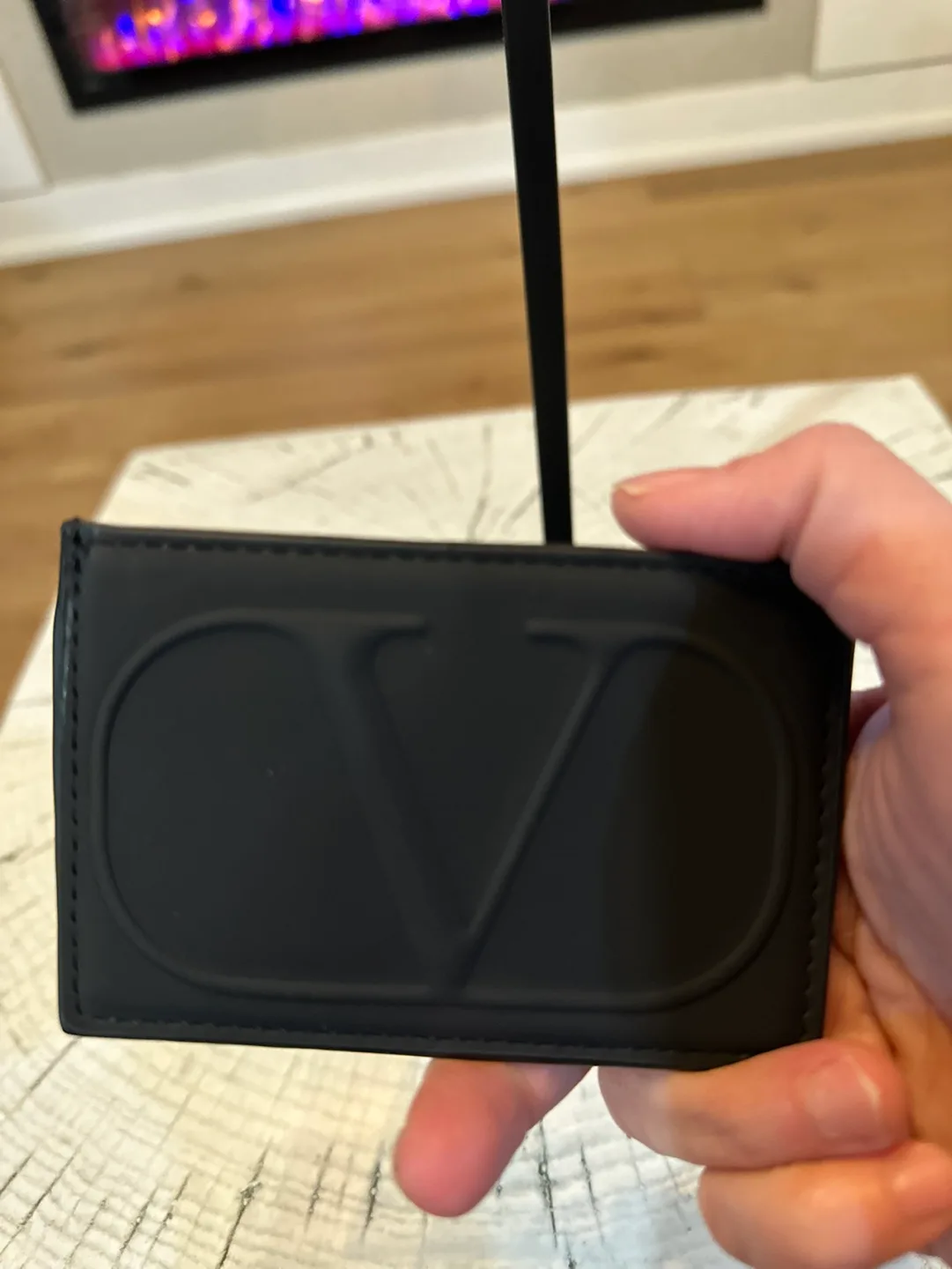 Authentic Valentino Garavani Black Card Holder Wallet image indicator(6)