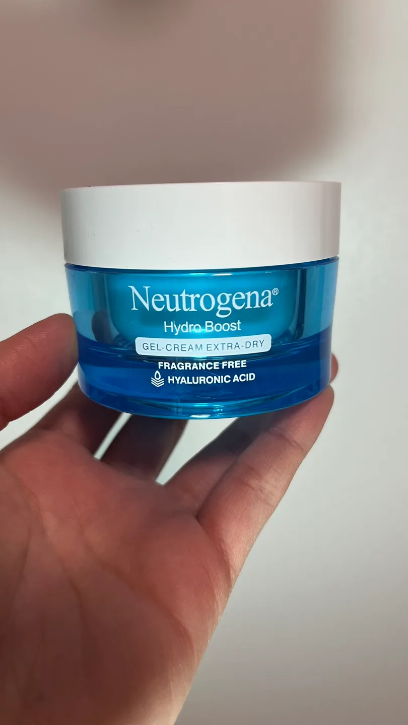Neutrogena Hydro Boost Gel-Cream thumbnail