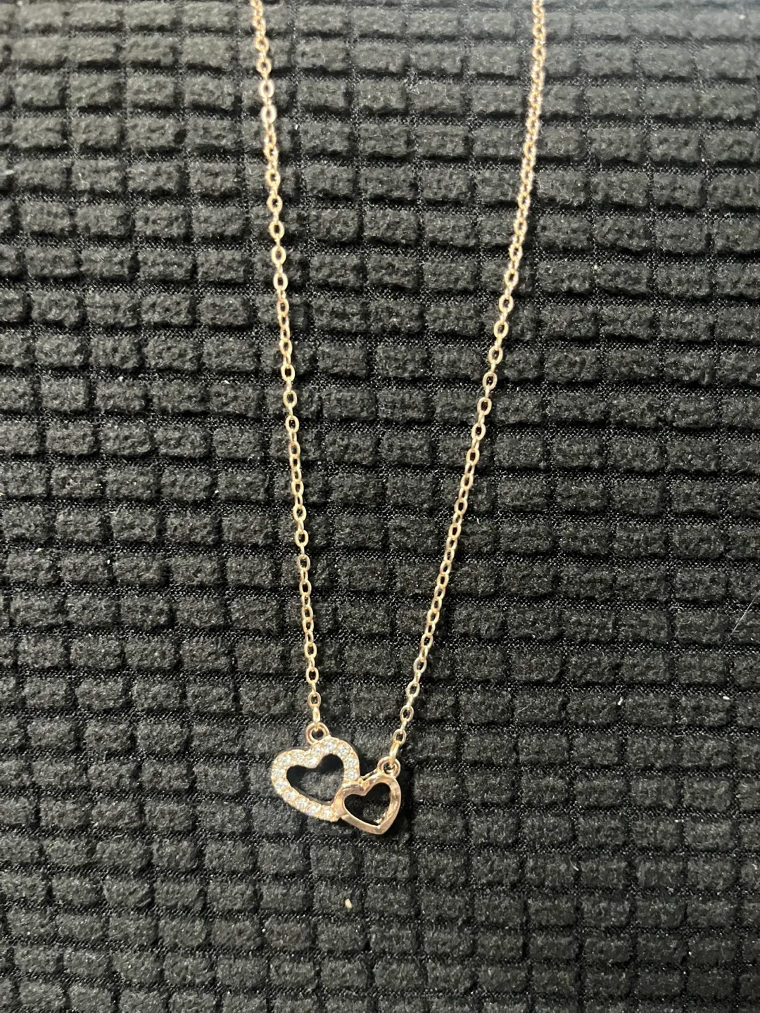 Dainty Interlocking Hearts Necklace image indicator(2)
