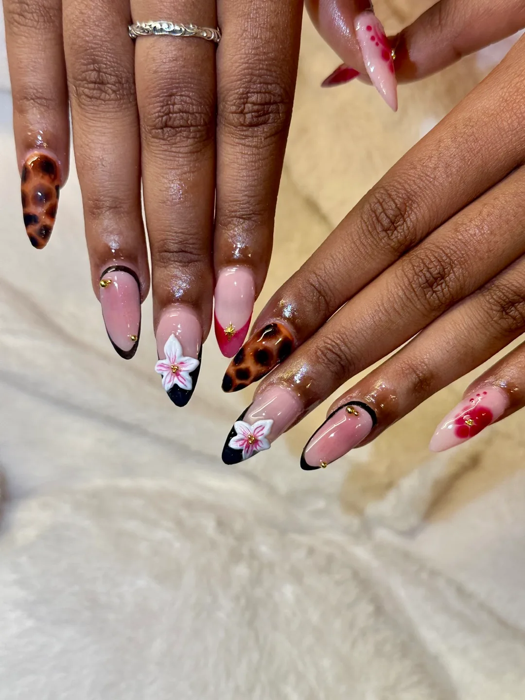 CUSTOM NAIL SETS !! image indicator(2)