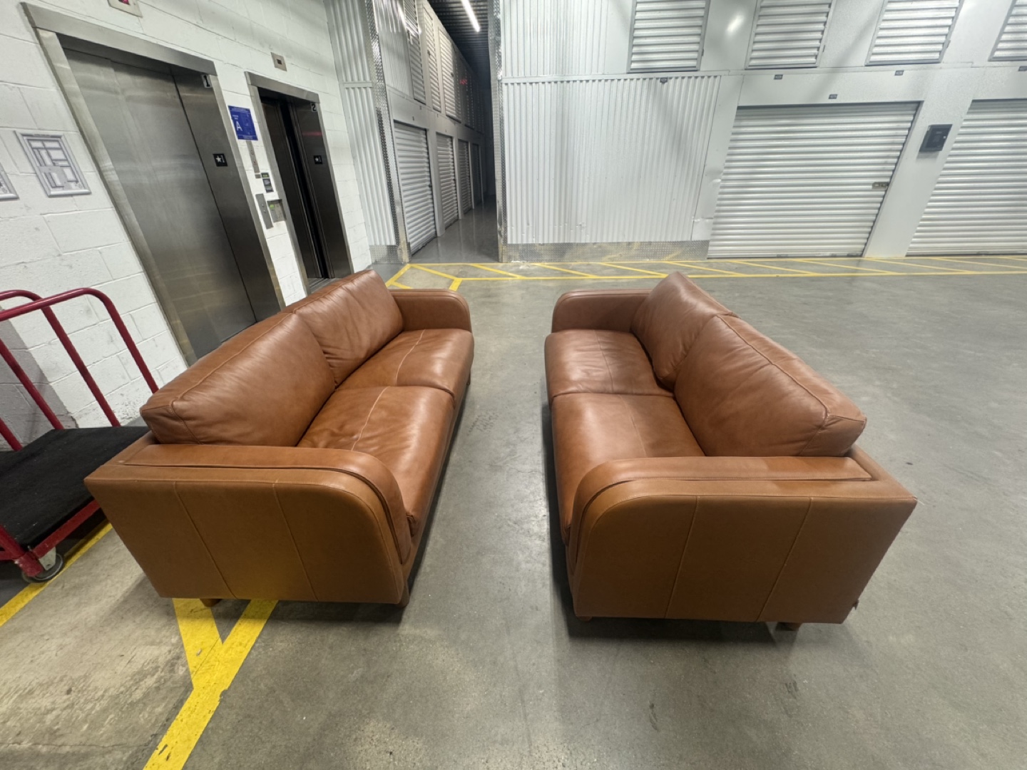 Free delivery Brown Leather Loveseat - photo 3